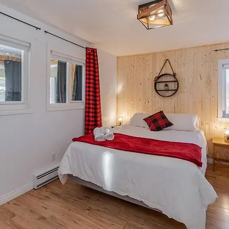 Spa, Sauna Et Foyer : Le Phare De Baie-Saint-Paul Exterior photo
