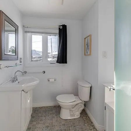 Spa, Sauna Et Foyer : Le Phare De Baie-Saint-Paul Exterior photo