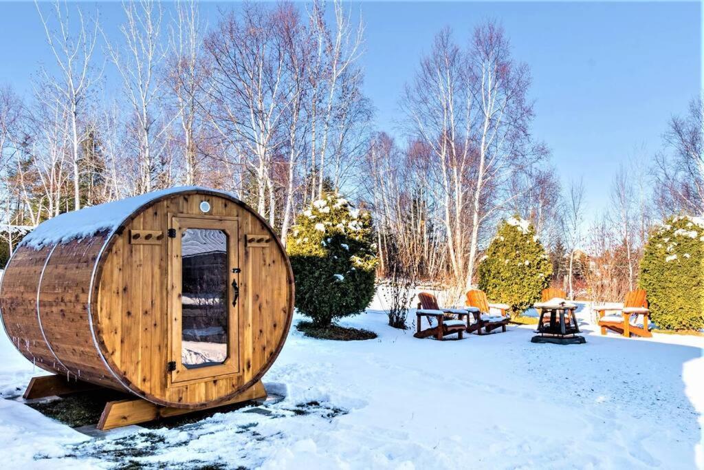 Spa, Sauna Et Foyer : Le Phare De Chalet Baie-Saint-Paul